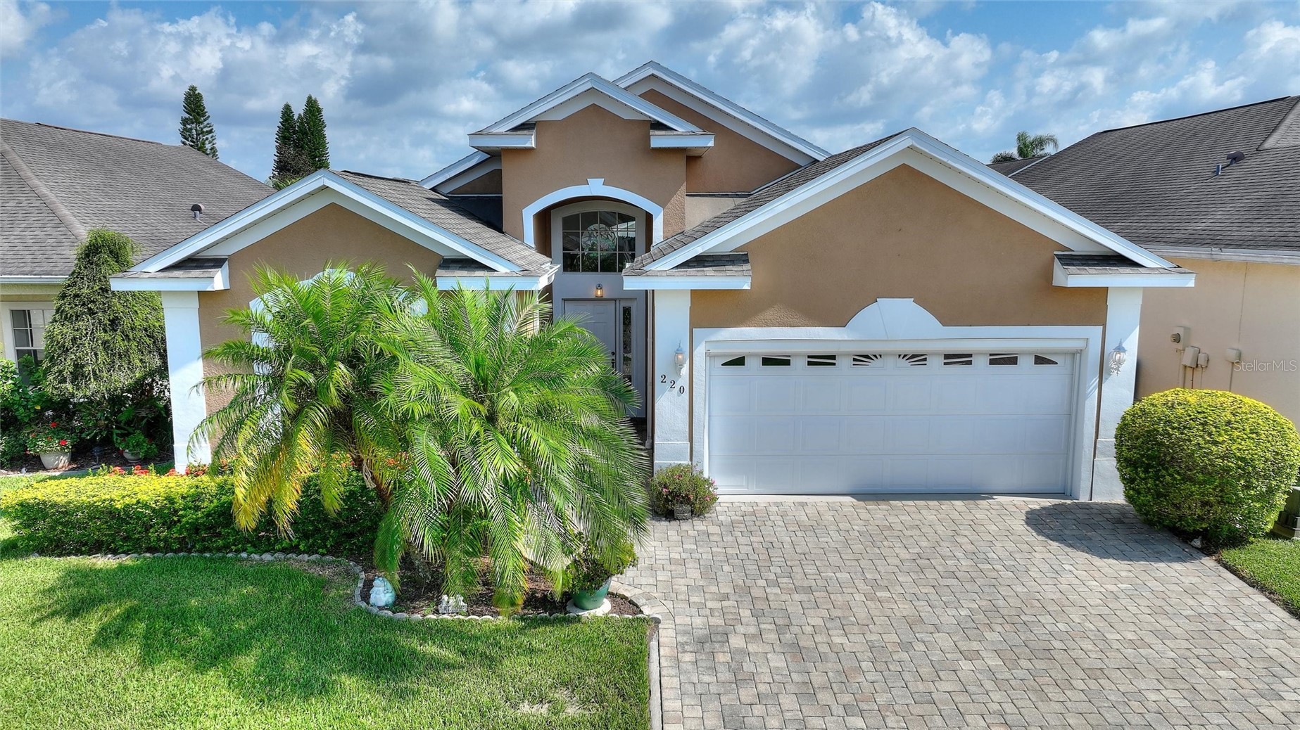220 Lewis Drive, DAVENPORT, Florida 33837